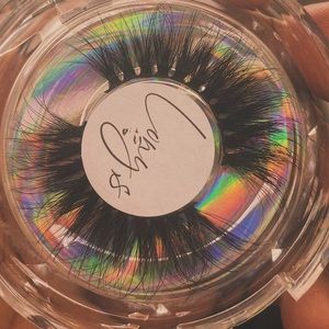 Loniluxe Eyelashes pack of 5